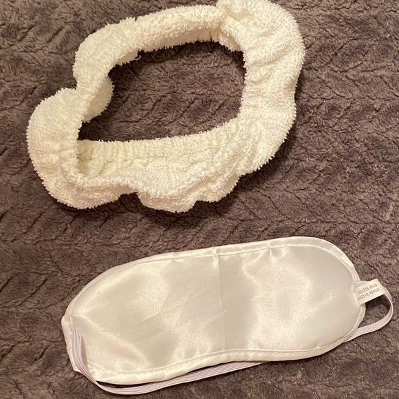 ⭐️ Adrienne Vittadini Robe ⭐️ - Picture 8 of 9